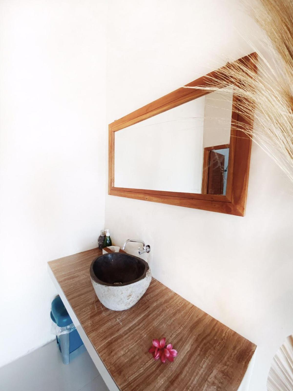 Sumbul View Surfcamp Hotel Airsatang Екстериор снимка